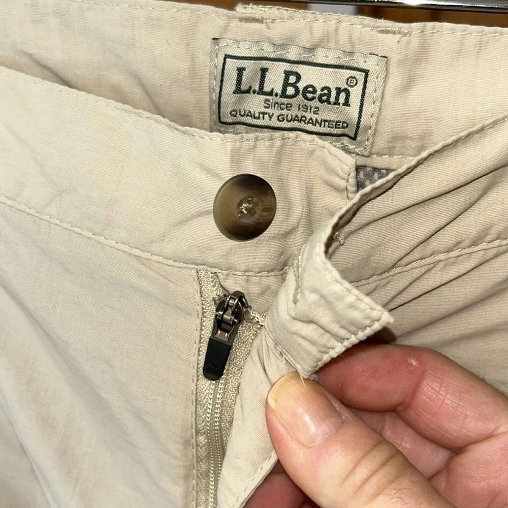 L.L. Bean Cargo Pant Zip to Shorts Size Large Regular